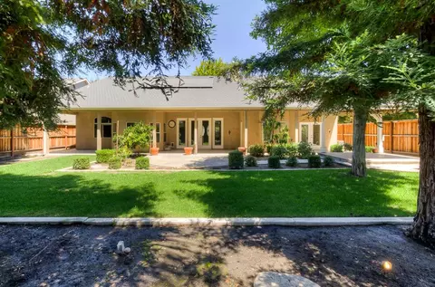Exterior - 274 W Lester Ave, Clovis, CA 93619 photo 19 of 19