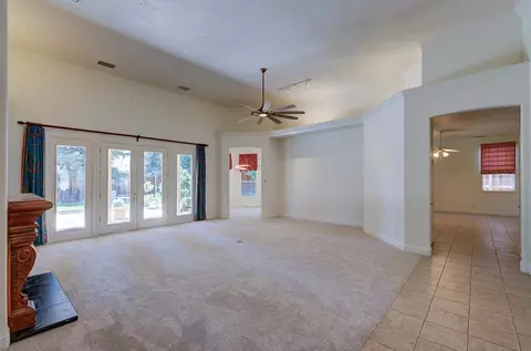 Living - 274 W Lester Ave, Clovis, CA 93619 photo 6 of 14