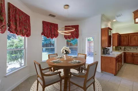 Dining - 274 W Lester Ave, Clovis, CA 93619 photo 2 of 2