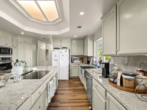 Kitchen - 16150 E Mckinley Ave, Sanger, CA 93657 photo 2 of 3