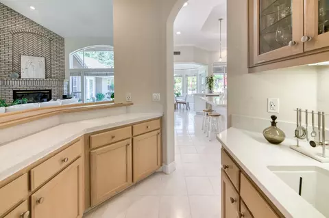 Kitchen - 856 E Sutton Dr, Fresno, CA 93720 photo 2 of 6