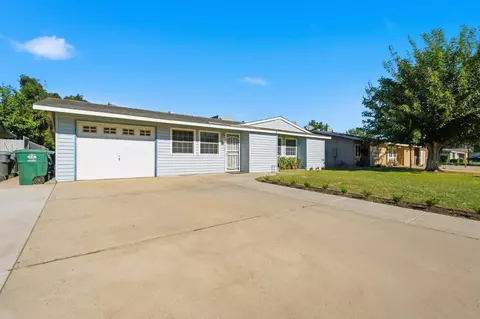 Other - 873 S 12th St, Kerman, CA 93630 photo 2 of 3
