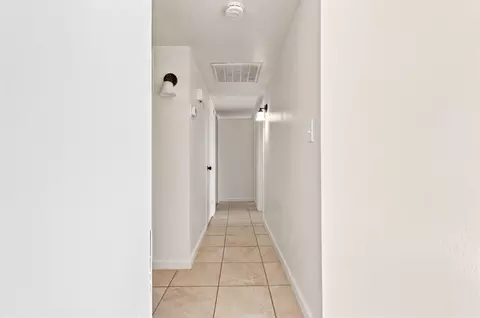 Entry Way - 873 S 12th St, Kerman, CA 93630 photo 2 of 2