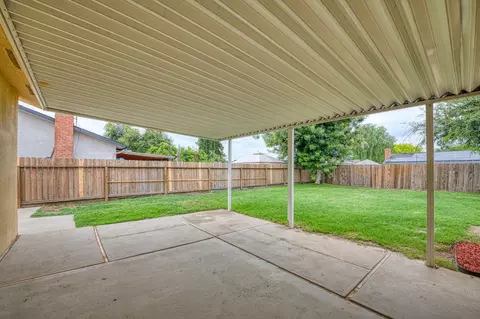 Exterior - 2612 Purdue Ave, Clovis, CA 93611 photo 1 of 3