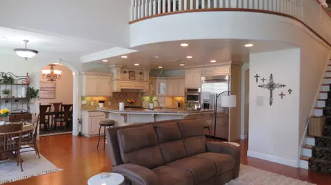 Other - 15641 Oak Dr, Kerman, CA 93630 photo 1 of 8