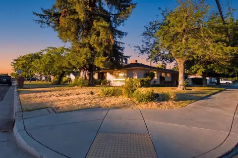 Exterior - 601 Williams Ave, Madera, CA 93637 photo 3 of 10