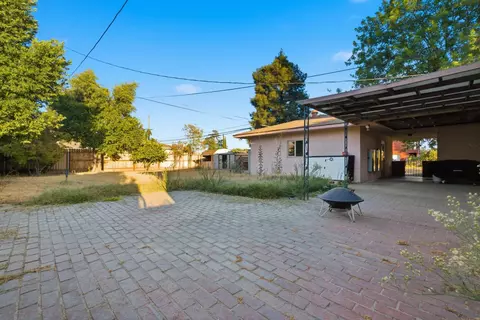 Exterior - 601 Williams Ave, Madera, CA 93637 photo 9 of 10