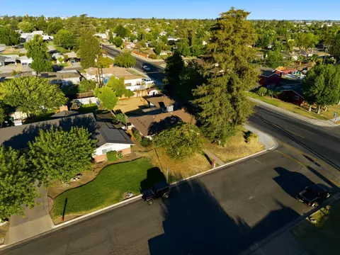 View/Area - 601 Williams Ave, Madera, CA 93637 photo 4 of 5