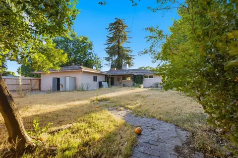 Exterior - 601 Williams Ave, Madera, CA 93637 photo 7 of 10