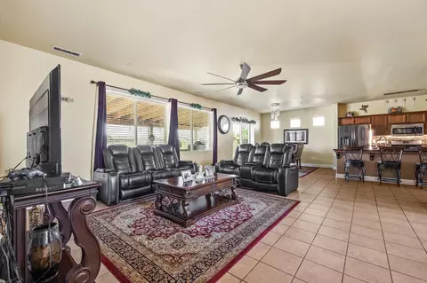 Other - 1751 Mitchell St, Selma, CA 93662 photo 3 of 19