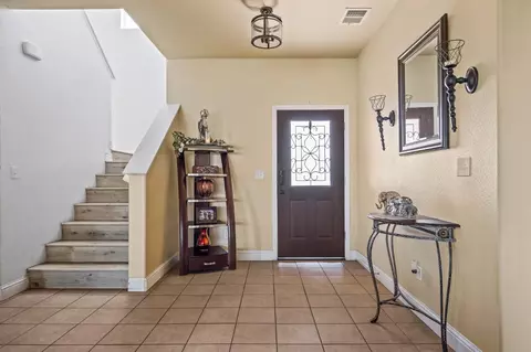Entry Way - 1751 Mitchell St, Selma, CA 93662 photo 1 of 4