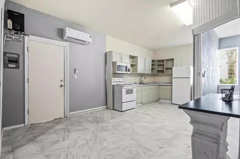 Kitchen - 1751 Mitchell St, Selma, CA 93662 photo 6 of 8