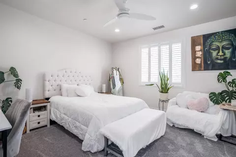 Bedroom - 13212 E Shaw Ave, Sanger, CA 93657 photo 3 of 5