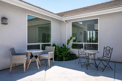 Exterior - 13212 E Shaw Ave, Sanger, CA 93657 photo 8 of 12