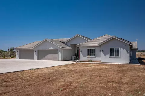 Exterior - 13212 E Shaw Ave, Sanger, CA 93657 photo 12 of 12