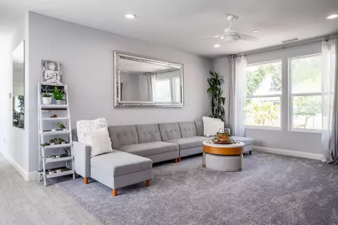 Living - 13212 E Shaw Ave, Sanger, CA 93657 photo 4 of 4