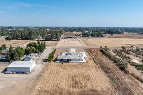 View/Area - 13212 E Shaw Ave, Sanger, CA 93657 photo 2 of 7
