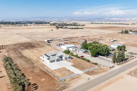 View/Area - 13212 E Shaw Ave, Sanger, CA 93657 photo 6 of 7