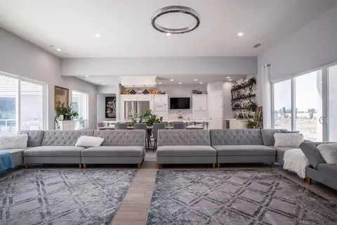 Living - 13212 E Shaw Ave, Sanger, CA 93657 photo 1 of 4