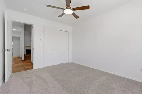 Bedroom - 942 Boxwood Ln, Lemoore, CA 93245 photo 2 of 4