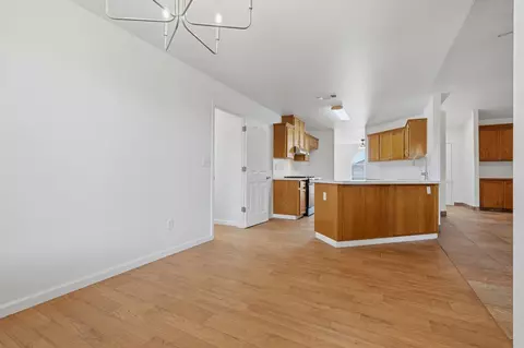 Other - 942 Boxwood Ln, Lemoore, CA 93245 photo 3 of 12
