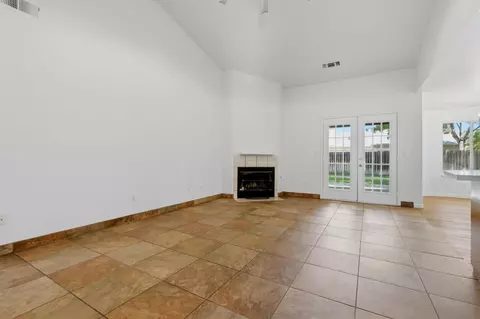 Living - 942 Boxwood Ln, Lemoore, CA 93245 photo 1 of 8
