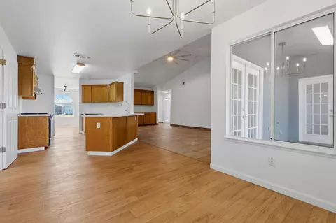 Other - 942 Boxwood Ln, Lemoore, CA 93245 photo 4 of 12