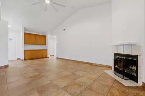 Living - 942 Boxwood Ln, Lemoore, CA 93245 photo 3 of 8