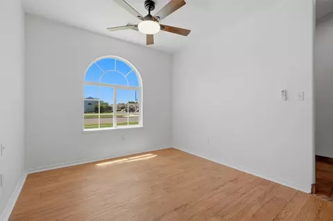 Other - 942 Boxwood Ln, Lemoore, CA 93245 photo 7 of 12