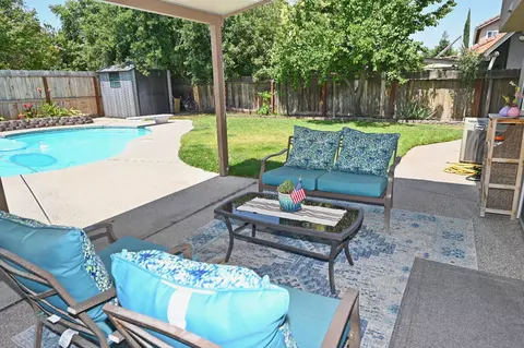 Other - 870 N Bush Ave, Clovis, CA 93611 photo 2 of 3