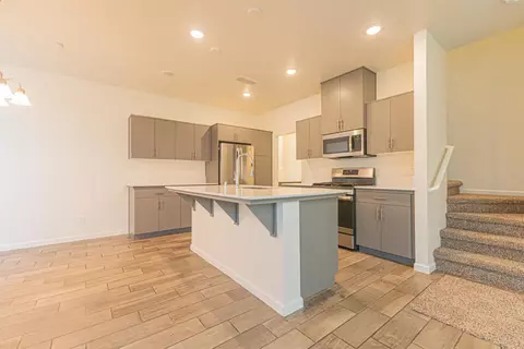 Kitchen - 3707 Graystoke Way, Clovis, CA 93619 photo 1 of 2