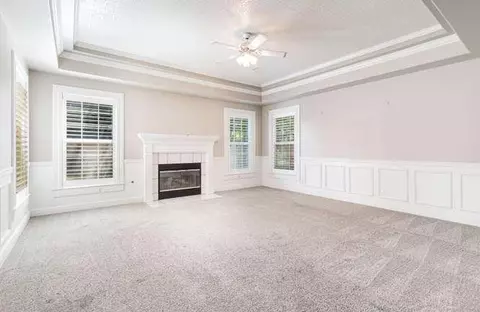 Living - 175 N Burgan Ave, Clovis, CA 93611 photo 6 of 8