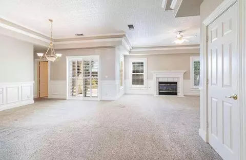 Living - 175 N Burgan Ave, Clovis, CA 93611 photo 1 of 8