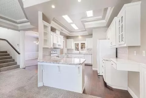 Kitchen - 175 N Burgan Ave, Clovis, CA 93611 photo 7 of 7