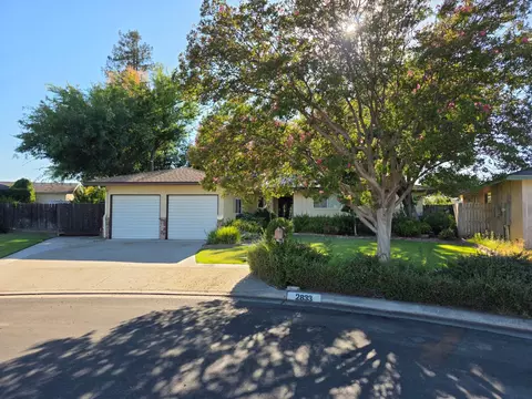 2833 E Paul Ave, Fresno, CA 93710