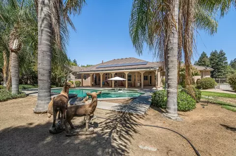 Exterior - 12636 Appaloosa Rd, Madera, CA 93636 photo 5 of 16