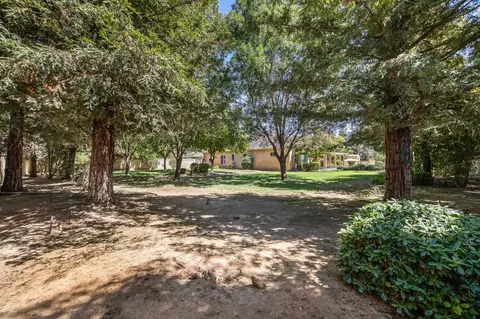 Exterior - 12636 Appaloosa Rd, Madera, CA 93636 photo 11 of 16