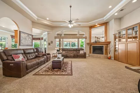 Living - 12636 Appaloosa Rd, Madera, CA 93636 photo 1 of 3