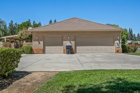 Exterior - 12636 Appaloosa Rd, Madera, CA 93636 photo 13 of 16