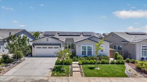 Exterior - 655 Huntington Ave S, Madera, CA 93636 photo 2 of 7