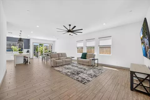Entry Way - 655 Huntington Ave S, Madera, CA 93636 photo 2 of 4
