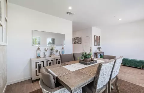 Dining - 5817 E Alexander Ave, Fresno, CA 93727 photo 4 of 4