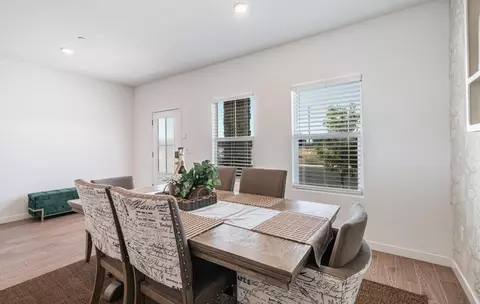 Dining - 5817 E Alexander Ave, Fresno, CA 93727 photo 3 of 4