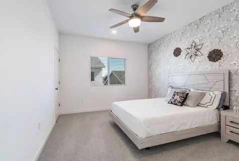Bedroom - 5817 E Alexander Ave, Fresno, CA 93727 photo 4 of 6