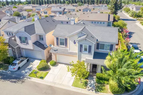 View/Area - 15 W Brittany Ln, Clovis, CA 93619 photo 3 of 21