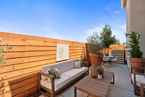 Exterior - 1458 Bloom Ln, Clovis, CA 93619 photo 3 of 4