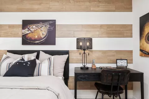 Bedroom - 1459 Woodhill Ln, Clovis, CA 93619 photo 3 of 6