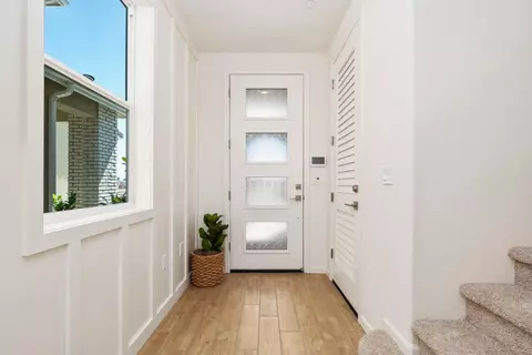 Entry Way - 1459 Woodhill Ln, Clovis, CA 93619 photo 1 of 3