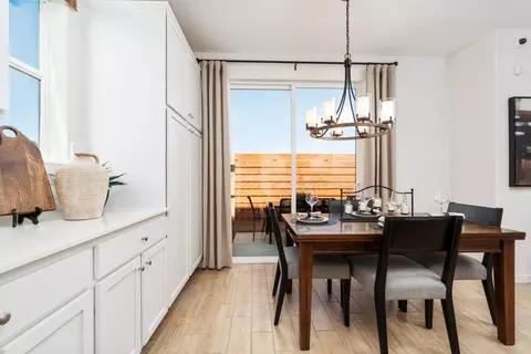 Dining - 1459 Woodhill Ln, Clovis, CA 93619 photo 2 of 2