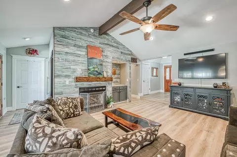 Living - 3239 Doubletree Way, Madera, CA 93637 photo 1 of 1